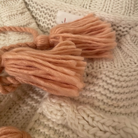Beautiful Anthropologie Cream Tassel Cardigan One Size - Picture 11 of 11